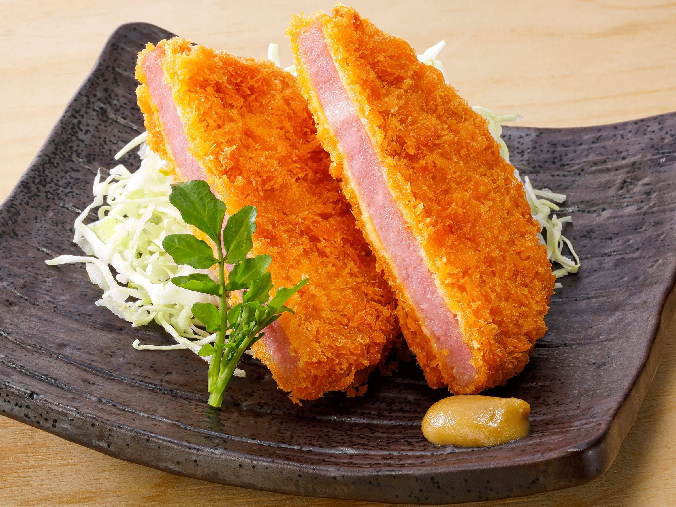 居酒屋　刺身と寿司　うおや一丁 新宿三光町店　／ハムカツ／刺身／海鮮／寿司／ランチ