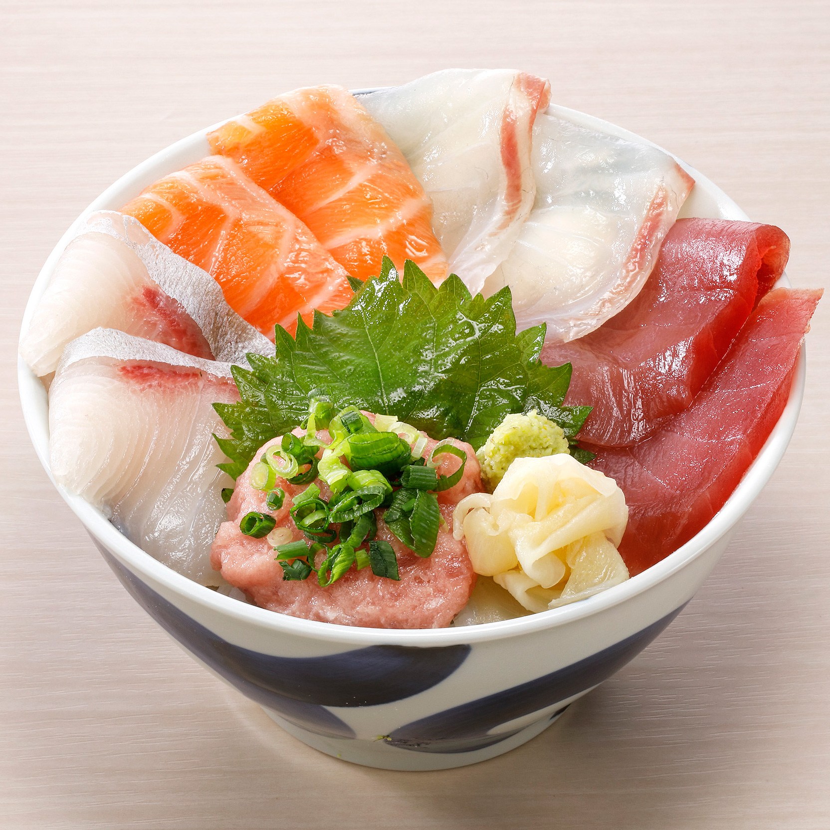 居酒屋　うおや一丁 川崎砂子店　／　極み海鮮丼