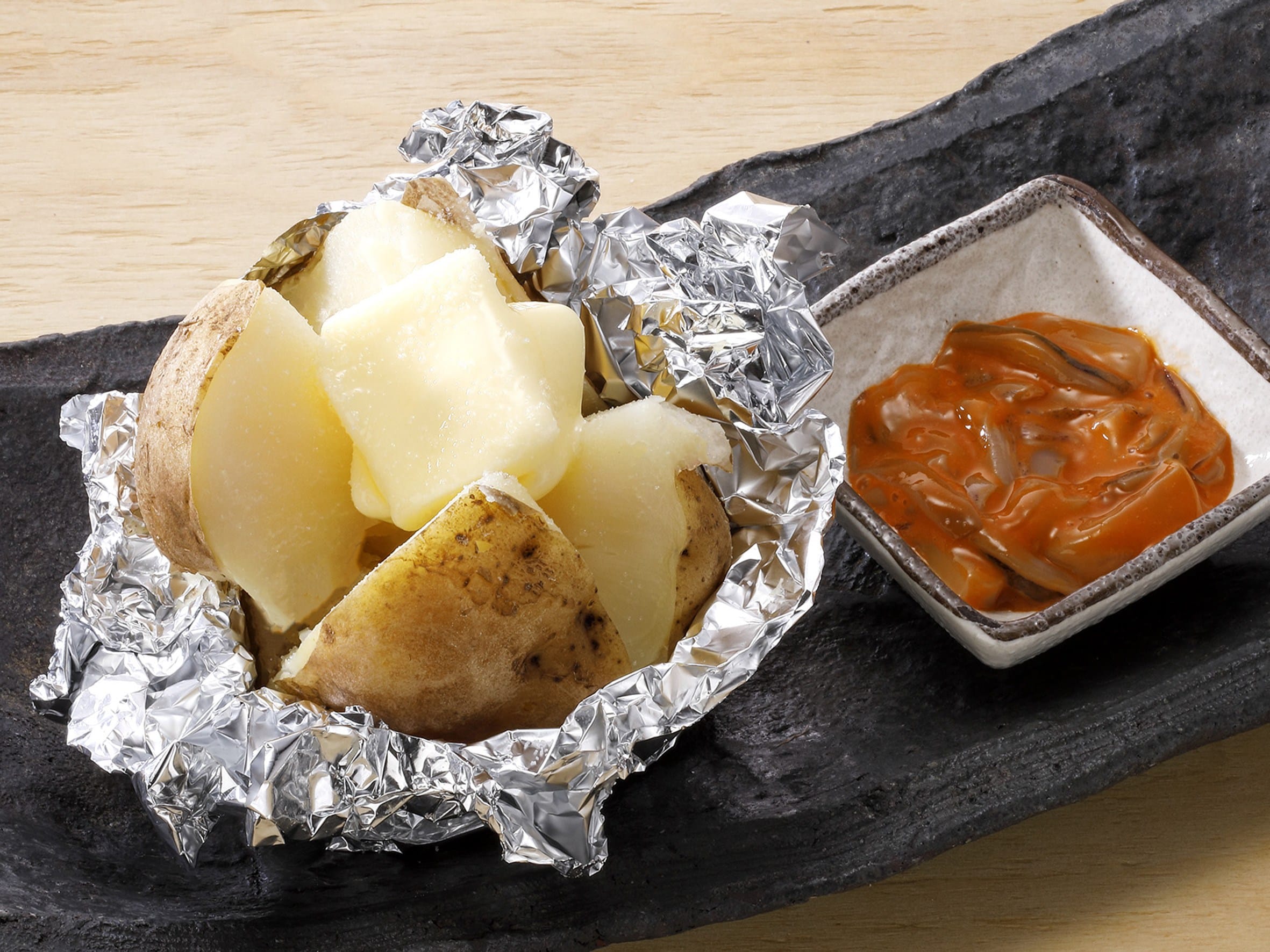 居酒屋　うおや一丁 川崎砂子店　じゃがバター塩辛のせ／刺身／海鮮／寿司／ランチ／宴会4～30名様