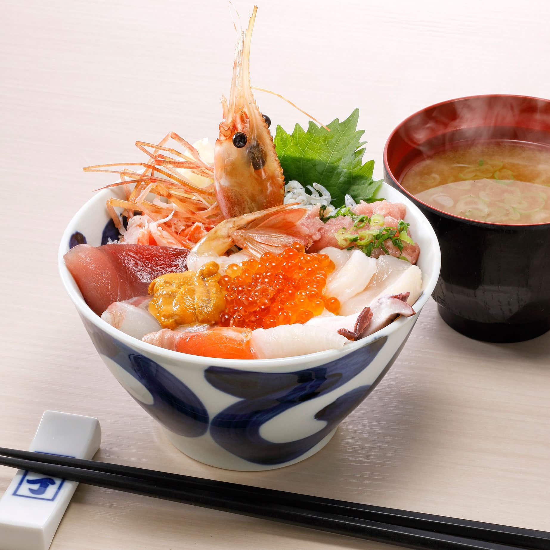 居酒屋 刺身と寿司 うおや一丁 新宿三光町店 /海鮮丼/刺身/海鮮/寿司/ランチ/宴会4~40名様