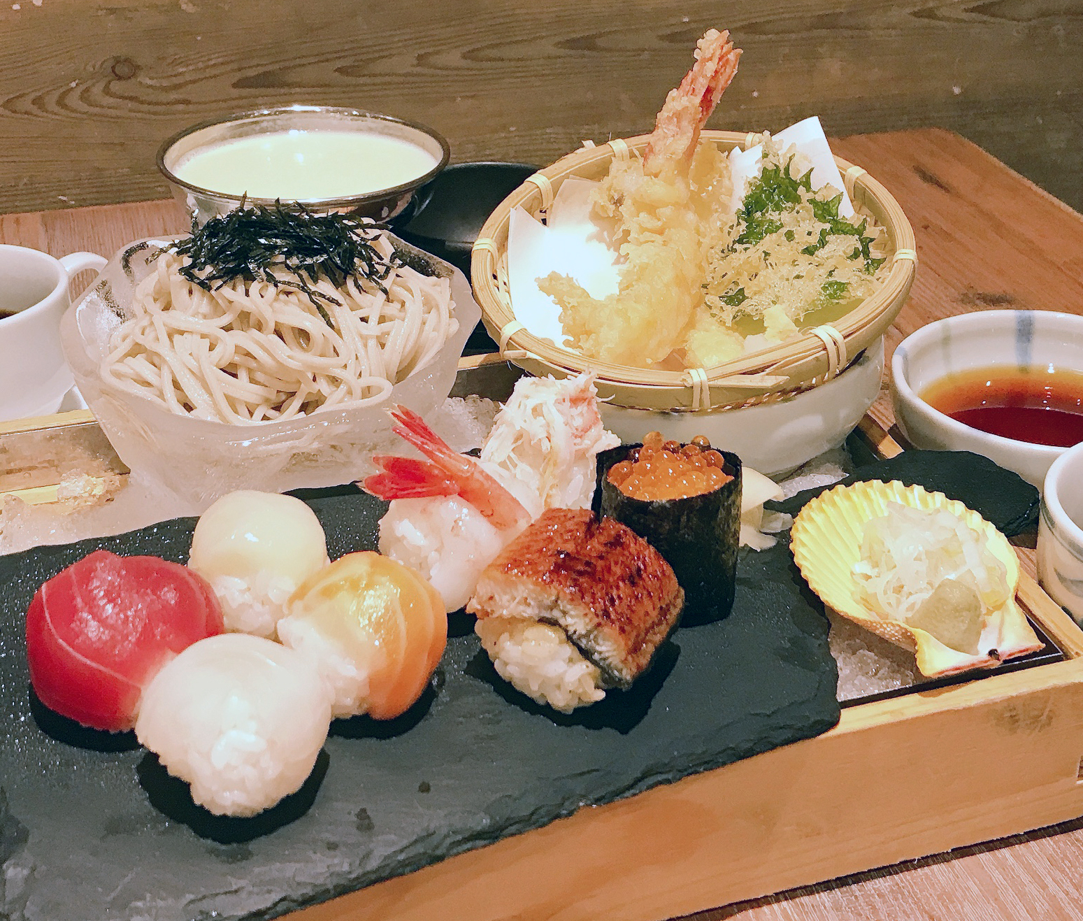 居酒屋 うおや一丁 浦和店 　一日限定10食「てまり寿司セット」