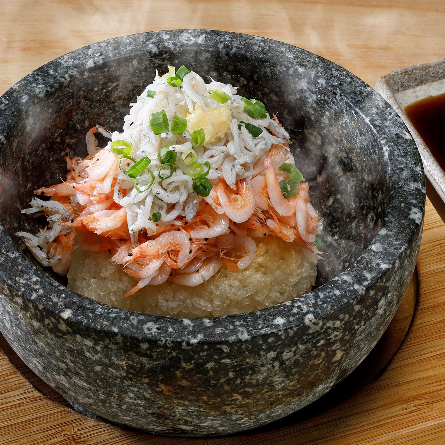 居酒屋　うおや一丁 浦和店　／　桜海老の石焼ごはん